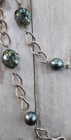 Pearl and crystal necklace - Picture 3 of 4